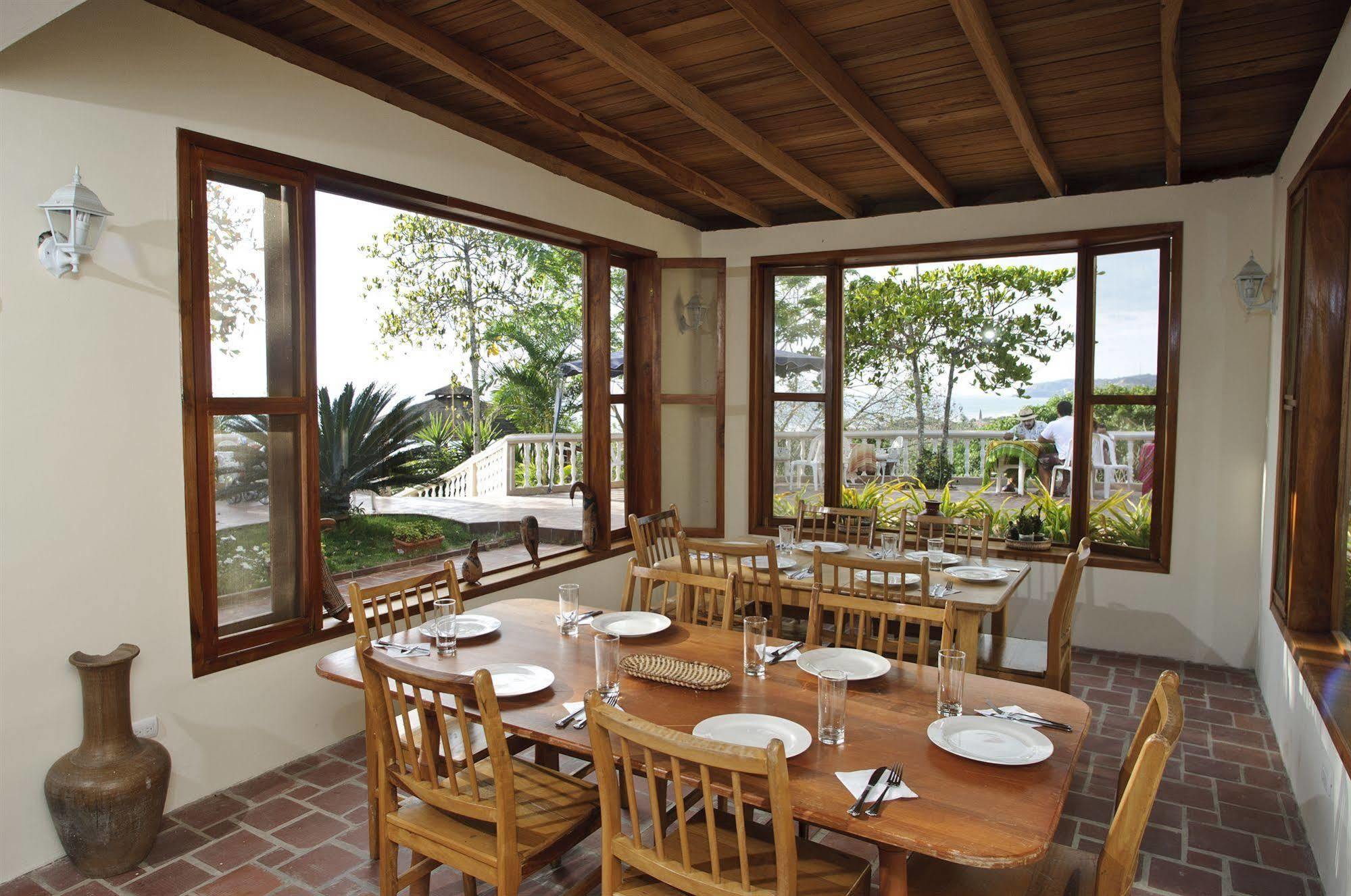 Hotel Ocean View Happy Hill Olón Exteriér fotografie